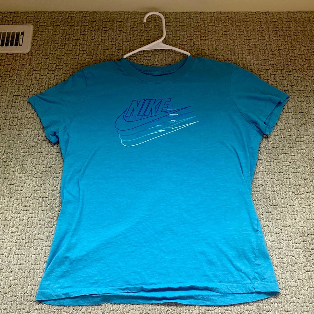 Blue nike t-shirt
